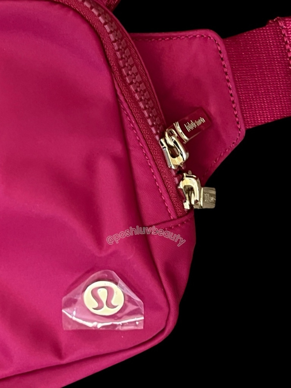 NWT Lululemon 2L Crossbody Belt Bag Rumble Berry Gold Hardware - Picture 3 of 8
